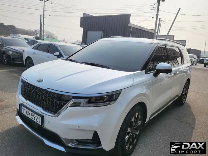 Kia Canival 9-Seater Signature