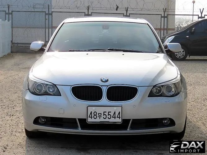 BMW 5-Series 530i Sedan