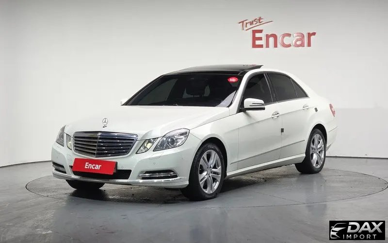 Mercedes-Benz E-Class E300 Elegance