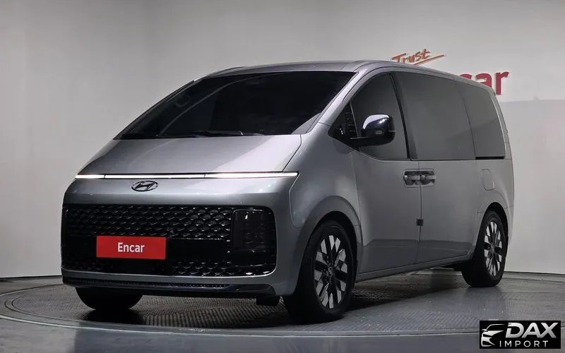 Hyundai Staria 4WD Lounge 9-Seater