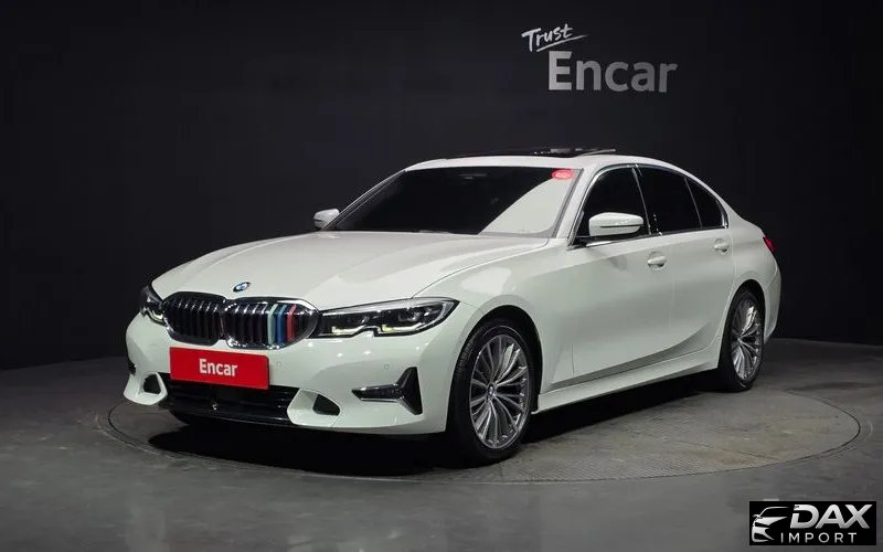 BMW 3-Series 320i Luxury