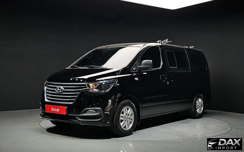 Hyundai Starex Van 5-Seater