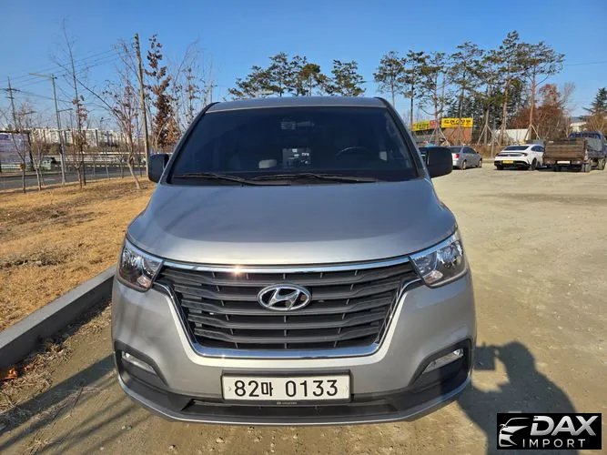 Hyundai Starex Van 5-Seater