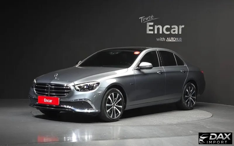 Mercedes-Benz E-Class E300e 4MATIC Exclusive
