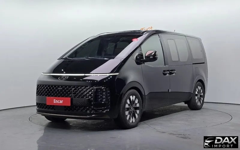 Hyundai Staria 4WD Lounge 9-Seater