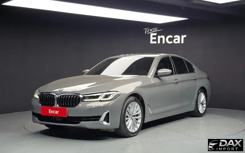 BMW 5-Series 530i xDrive Luxury