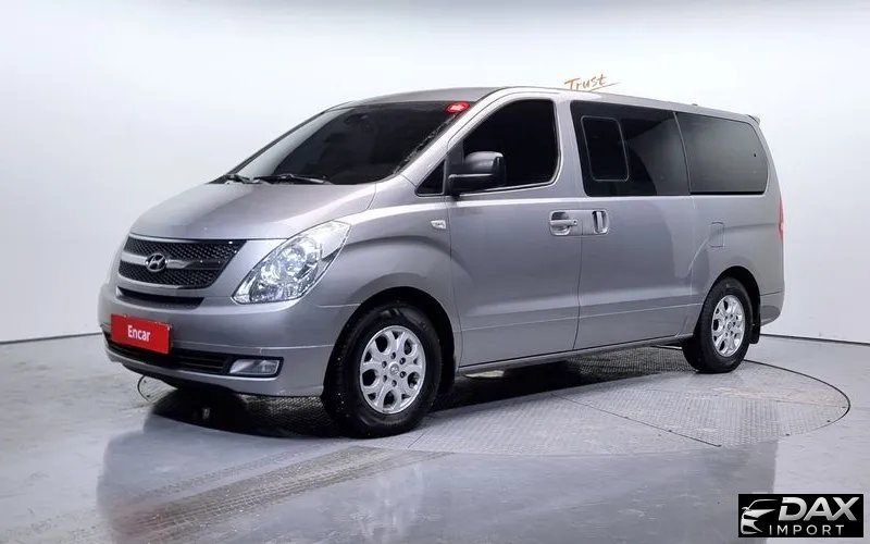 Hyundai Starex 12-Seater Wagon