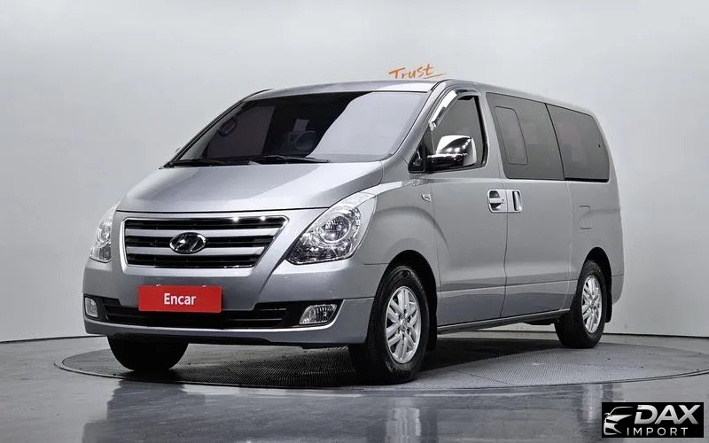 Hyundai Starex 12-Seater Wagon