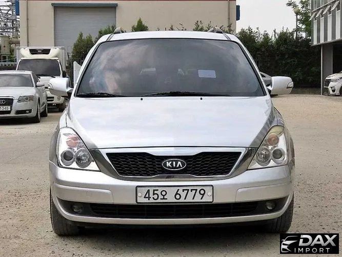 Kia Canival New Carnival Limousine GLX