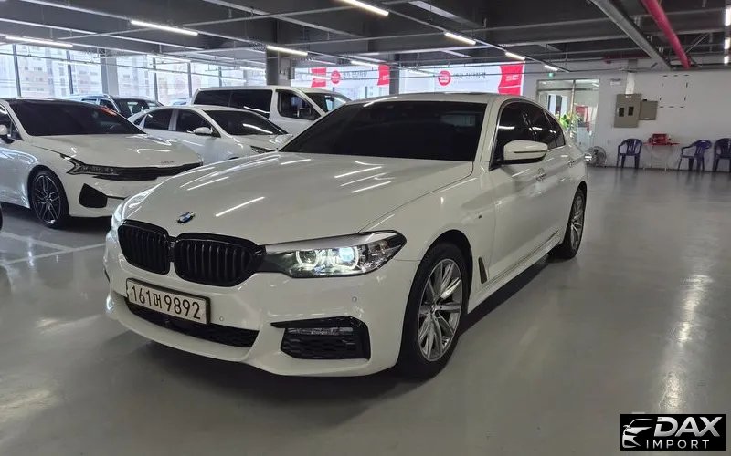 BMW 5-Series 520i Luxury