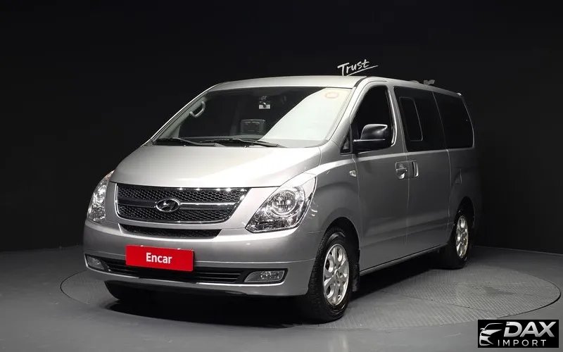 Hyundai Starex 12-Seater Wagon