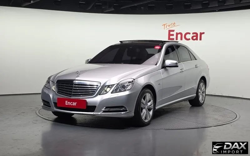 Mercedes-Benz E-Class E300 Elegance
