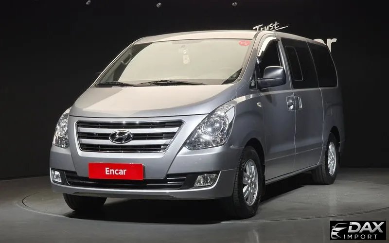 Hyundai Starex 12-Seater Wagon