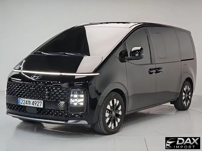 Hyundai Staria 4WD Lounge 7-Seater