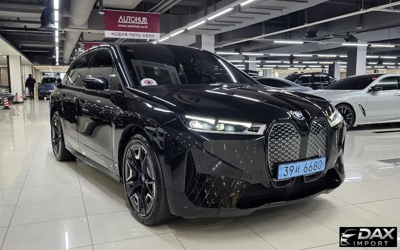 BMW iX xDrive50 Sports Plus