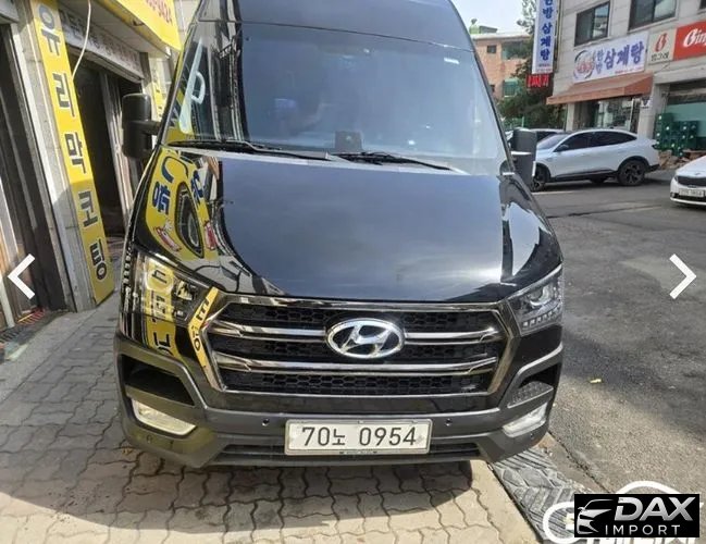 Hyundai Solati 15-seater
