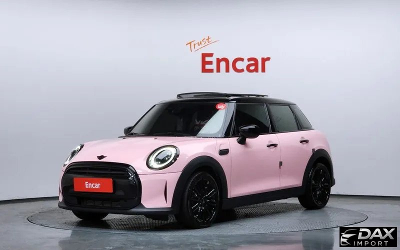 Mini Cooper 5-Door Classic Plus