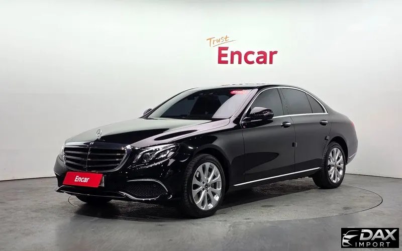 Mercedes-Benz E-Class E300 4MATIC Exclusive