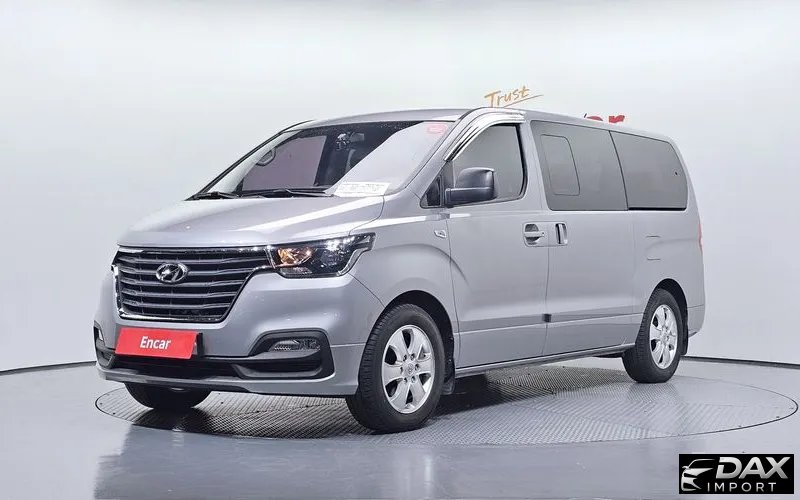 Hyundai Starex Wagon 11-Seater