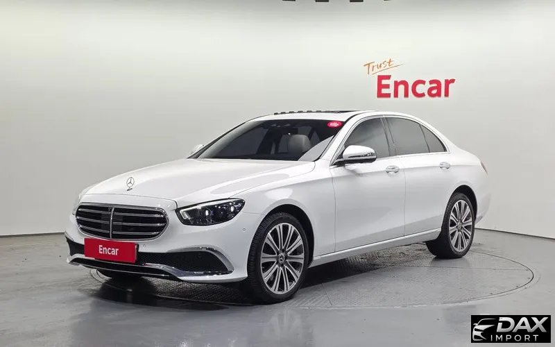 Mercedes-Benz E-Class E300e 4MATIC Exclusive