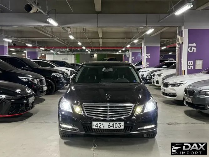 Mercedes-Benz E-Class E300 Elegance