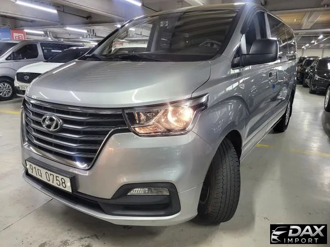 Hyundai Starex Van 5-Seater