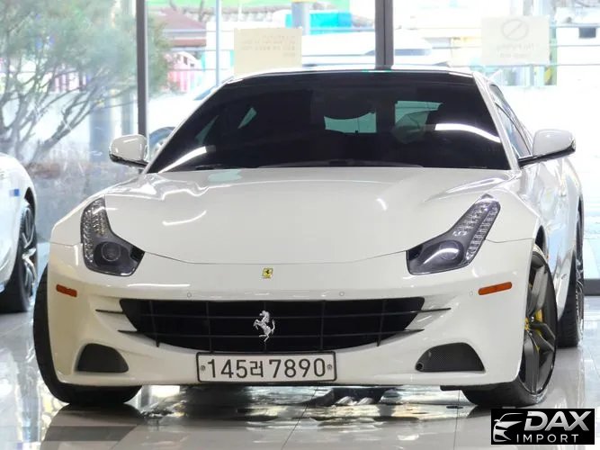 Ferrari FF 6.3 V12