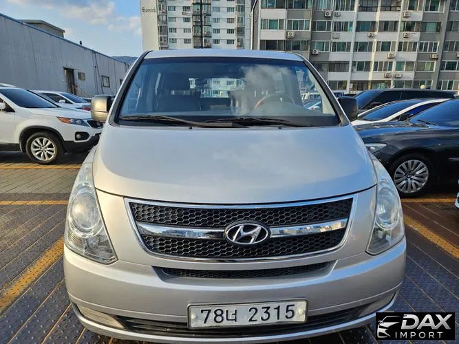 Hyundai Starex 12-Seater Wagon