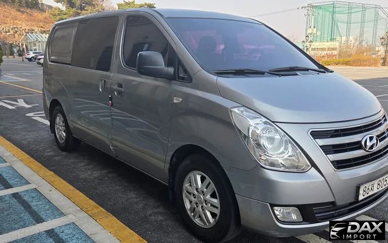 Hyundai Starex 5-Seater VAN