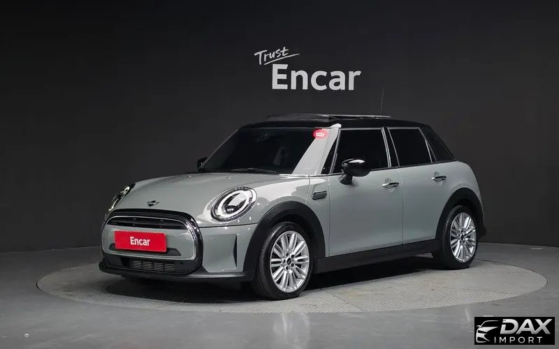 Mini Cooper 5-Door Classic Plus