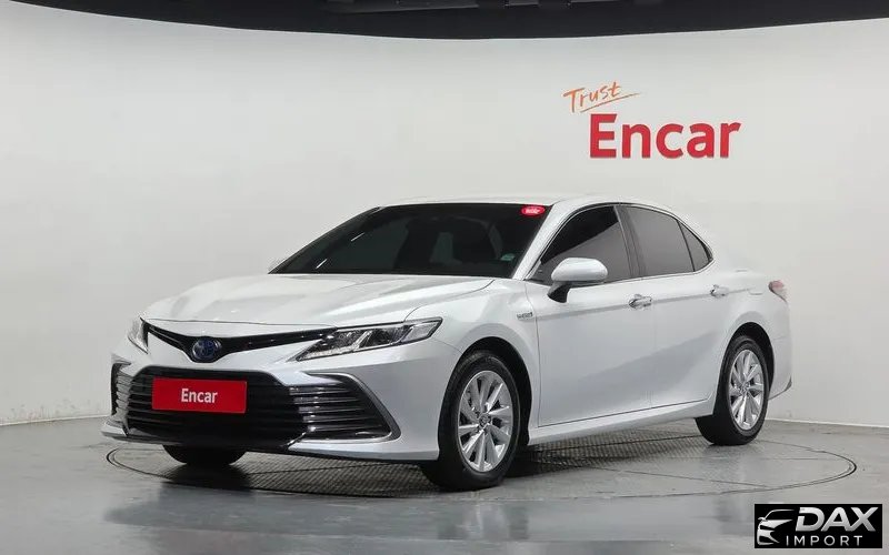 Toyota Camry 2.5 LE Hybrid