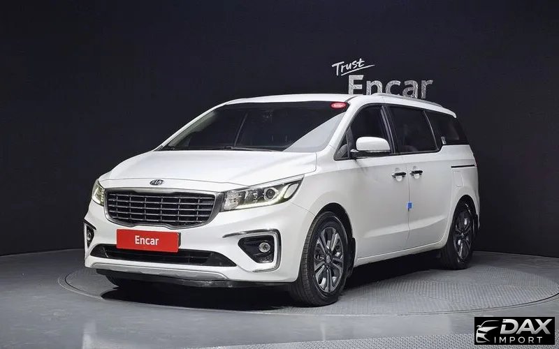 Kia Canival 9-Seater Luxury