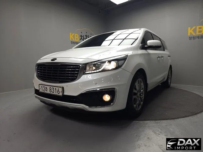 Kia Canival 7-seater Limousine