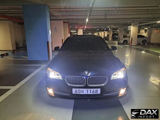 BMW 5-Series 528i