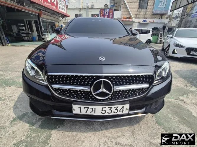 Mercedes-Benz E-Class E220d 4MATIC Avantgarde