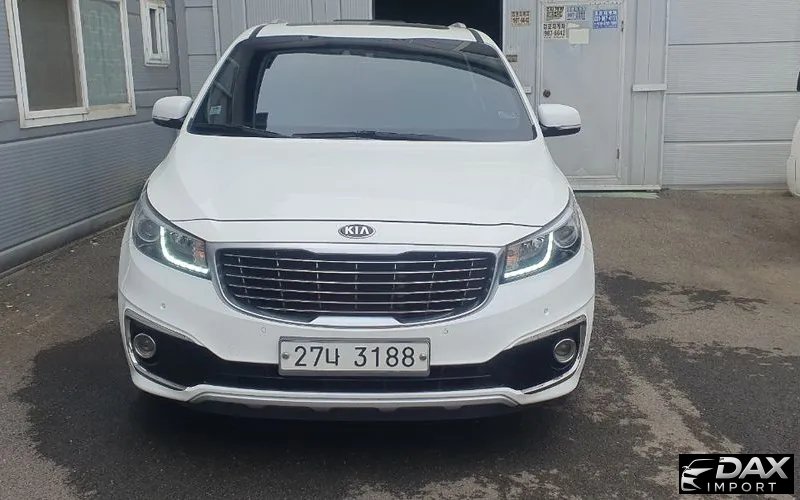 Kia Canival 9-seater Noblesse
