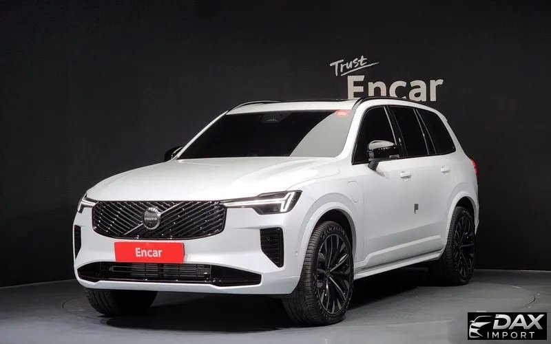 Volvo XC90 T8 Ultra Dark Hybrid