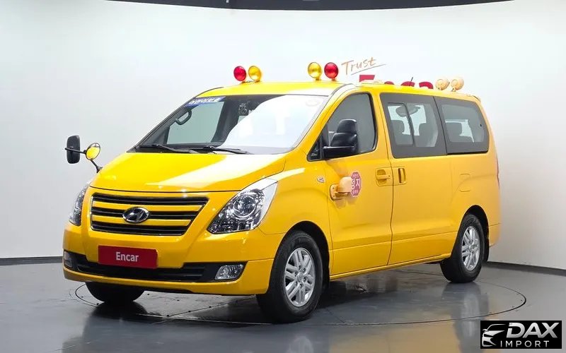 Hyundai Starex Guard car of children