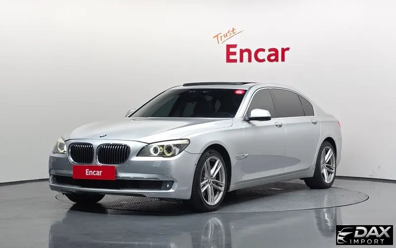 BMW 7-Series 740Li