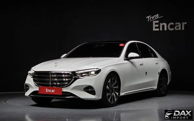 Mercedes-Benz E-Class E300 4MATIC Exclusive