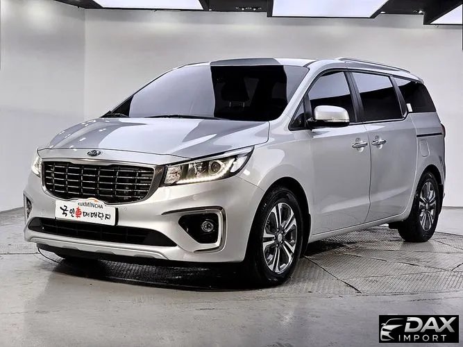 Kia Canival 9-Seater Luxury
