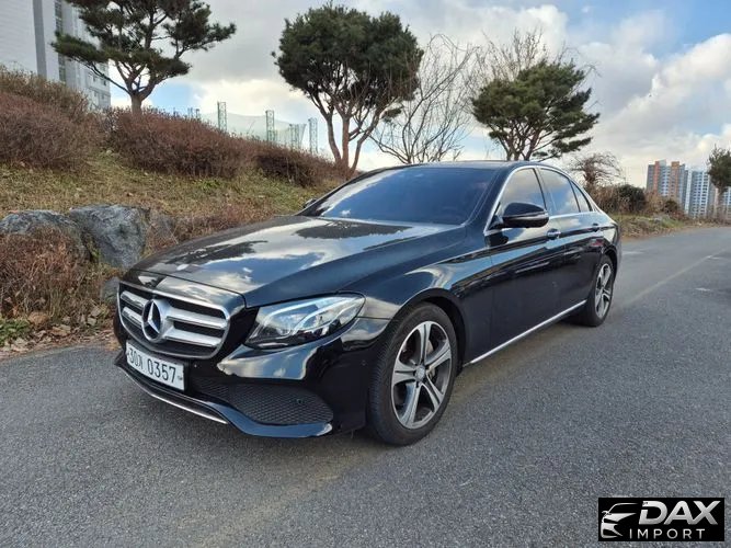 Mercedes-Benz E-Class E300 4MATIC Avnatgarde