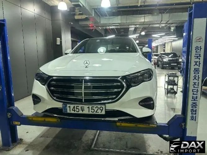 Mercedes-Benz E-Class E300 4MATIC Exclusive