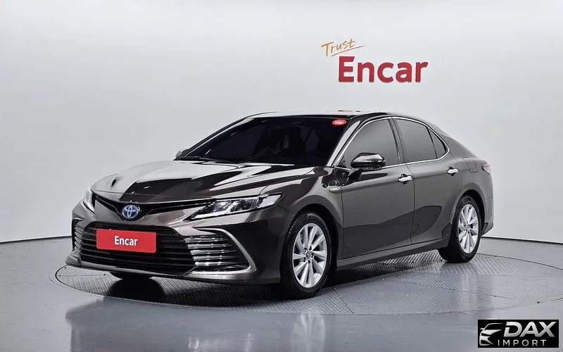 Toyota Camry 2.5 LE Hybrid