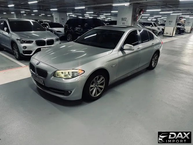 BMW 5-Series 528i