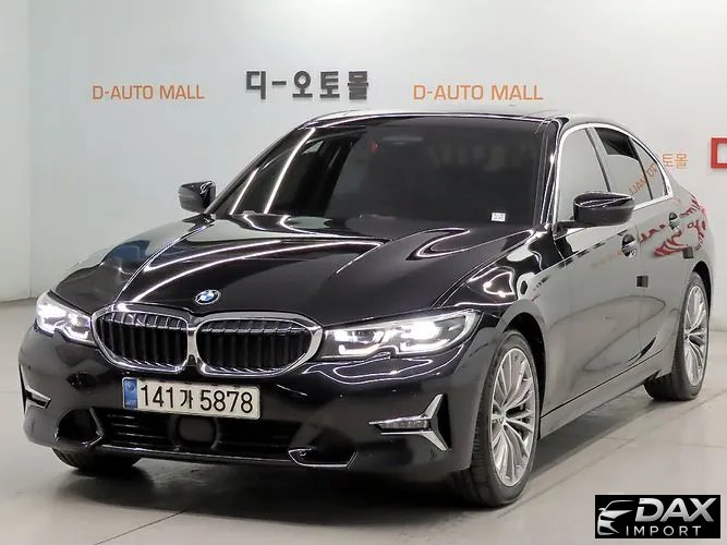 BMW 3-Series 320i Luxury