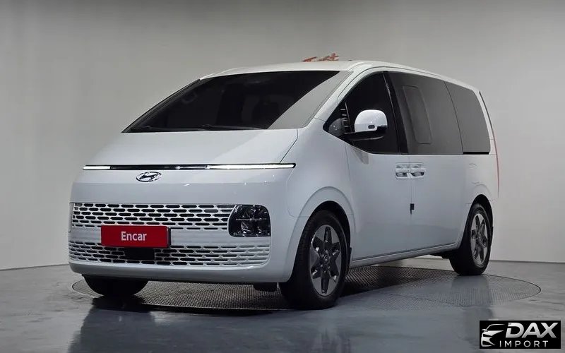 Hyundai Staria 4WD Tourer 11-Seater