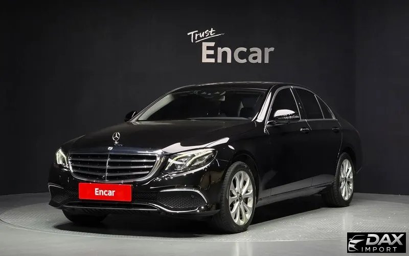Mercedes-Benz E-Class E300 4MATIC Exclusive