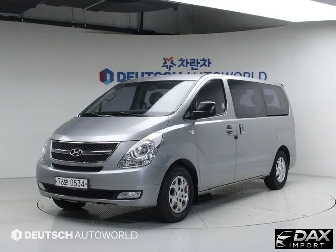 Hyundai Starex 12-Seater Wagon