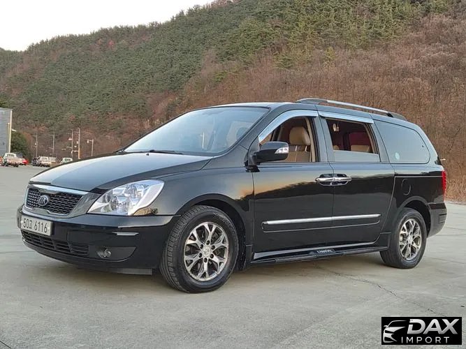 Kia Canival New Carnival Limousine GLX